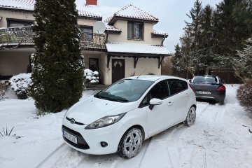 1,2 benzyna klima grzane fotele i szyby bezwypadek zarejestrowany