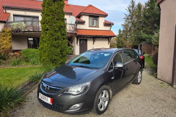 1,4T klimatronik grzane fotele kierownica  bezwypadek