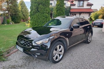 Niski przebieg                     Infiniti FX FX30d S Premium