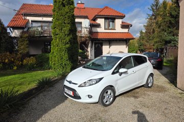 1,2 benzyna klima grzane fotele i szyby bezwypadek opłacony